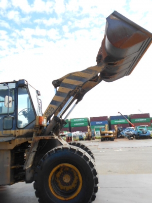 ขายรถตัก KOMATSU WA300-1 ขายรถตัก KOMATSU WA300-1