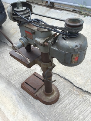 สว่านแท่น Hitachi