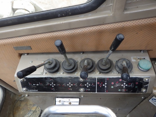 รถเจาะ Furukawa HCR9-DSIII SN: 516779 ปี 2003 สภาพใหม่มาก ๆ นำเข้าจากญี่ปุ่น รถเจาะ Furukawa HCR9-DSIII SN: 516779 ปี 2003 สภาพใหม่มาก ๆ นำเข้าจากญี่ปุ่น