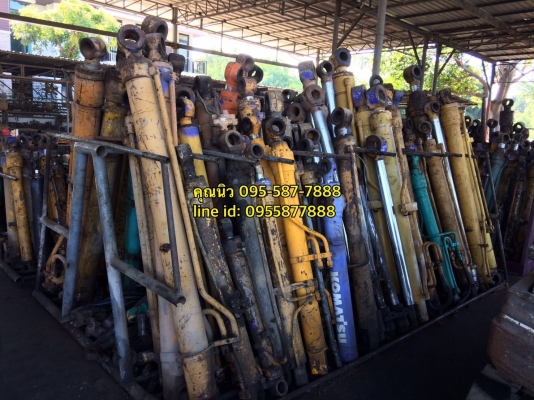 กระบอกยก CAT 320V1 เข้ามาดูของได้ ราคา 18,000 บาท