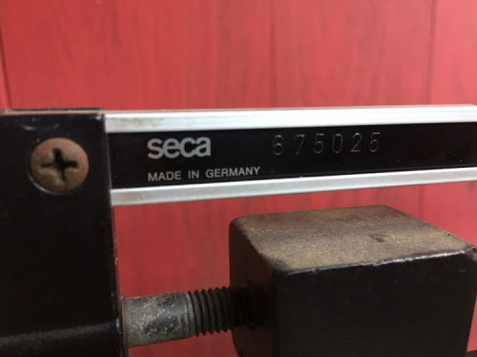 กิโลชั่งน้ำหนักแบบยืน ยี่ห้อ SECA made in Germany กิโลชั่งน้ำหนักแบบยืน ยี่ห้อ SECA made in Germany