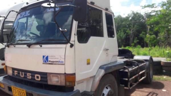 ขายหัวลาก หกล้อ 225 แรง รถพร้อมใช้งาน  ราคา  380,000 บาท