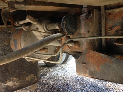 ดั้มท์ 185 แรง เพลาเดียว ท้ายฟูโช่ เพาเวอร์ แชสชีสวย ยางเต็ม  ราคา  285,000  บาท