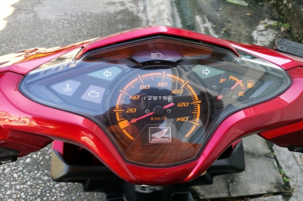 Click 110i ล้อแมคแท้ รถบ้านแท้ เจ้าของคนเดียว เล่มชุดโอนครบ