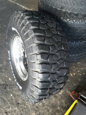 Max หยดนำ้ + BF KM2 USA. 33-12.5-15 ปี12 สวยๆ 1 วง Max หยดนำ้ + BF KM2 USA. 33-12.5-15 ปี12 สวยๆ 1 วง