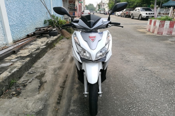 Click 125i รถบ้านแท้ เจ้าของคนเดียว เล่มชุดโอนครบ