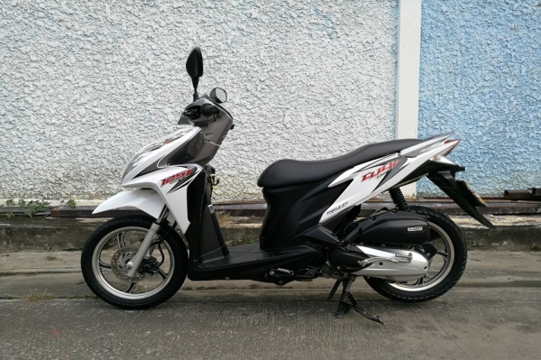 Click 125i รถบ้านแท้ เจ้าของคนเดียว เล่มชุดโอนครบ