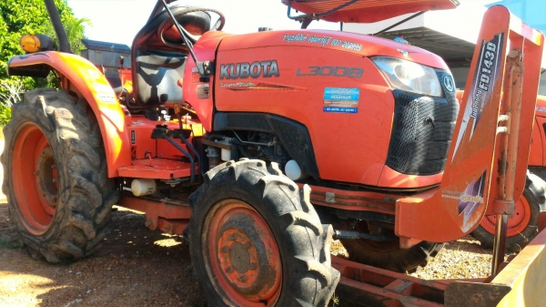 ขายรถไถ KUBOTA L3008 พร้อมดันหน้า ทะเบียนพร้อมโอน ราคา 250,000 สนใจโทรสอบถามได้ครับ DC Tractor Rayong 0818618678,0899347475 https://www.facebook.com/DC-Tractor-Rayong-307154532717928/ id line=081-8618678 id line=089-9347475 มีรถขนส่งบริการทั่วไทย