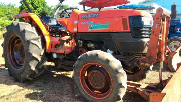ขายรถไถ KUBOTA L4508 พร้อมดันหน้า ราคา 190,000 สนใจโทรสอบถามได้ครับ DC Tractor Rayong 0818618678,0899347475 https://www.facebook.com/DC-Tractor-Rayong-307154532717928/ id line=081-8618678 id line=089-9347475 มีรถขนส่งบริการทั่วไทย