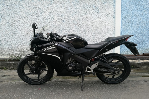 Cbr 150i 2013 รถบ้านแท้ มือเดียว เล่มชุดโอนครบ สภาพสวย