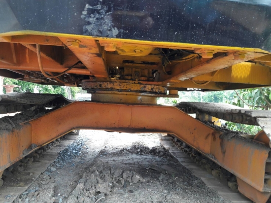 ขายค่ะ...KOMATSU  PC60-5  เก่าใน..สภาพดี...ไฟฟ้าครบ..เครื่องปั๊มดี...พร้อมใช้