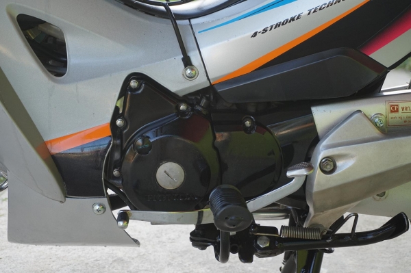 .ขาย HONDA WAEV 125 S ( สตาร์ทเท้า ) สภาพเดิมสวยสวย เครื่องดีเงียบ .ขาย HONDA WAEV 125 S ( สตาร์ทเท้า ) สภาพเดิมสวยสวย เครื่องดีเงียบ