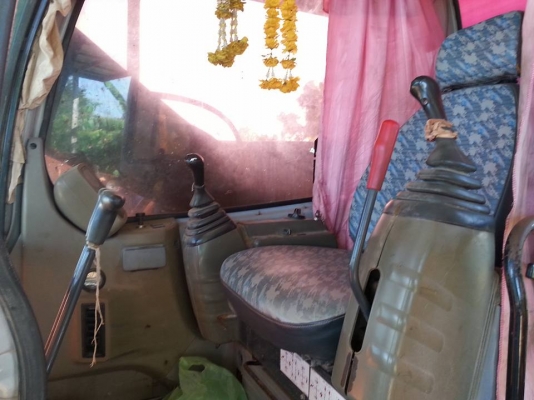 ขายรถแบคโค Beetle 115SR ไฟฟ้าครบ สภาพพร้อมใช้งาน เอกสารใบอินวอย ราคา720,000 สนใจโทร 090-8588220คุณนะ 093-3258446คุณบิว หรือเข้าดูสินค้าอื่นๆได้ที่ www.narong2truck.com หรือ www.truck.in.th/498 หรือเพจFacebook ณรงค์ ซื้อขายรถมือสอง (เว็บไซต์ส่วนตัว) หรือFa