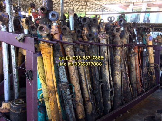 กระบอกอาร์ม PC180-5 เก่าญี่ปุ่นแท้ เช็คนอก แกนสวย ราคา 30,000 บาท