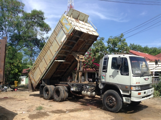ขายสิบล้อฮีโน่สองเพลา ขายสิบล้อฮีโน่สองเพลา