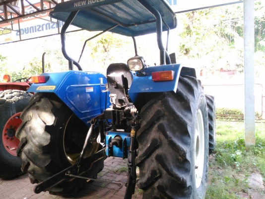 นิวฮอลแลนด์ TT 75 ปี 2557 ตัวเปล่า 2 เพลา