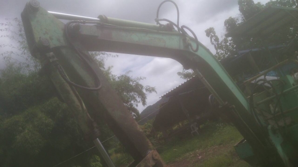 รถขุด MITSUBISHI M35