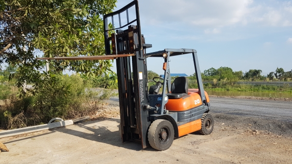 ขายด่วนรถยกTOYOTA 6FG20ยก2ตันเสาสูง4.7เมตรทูฟรีเคื่องโตต้า5Kเบนซินติดแก็สได้ยางตัน4เส้นรถนอกนำเข้ายังไม่เคยใช้งานในเมืองไทยเลย