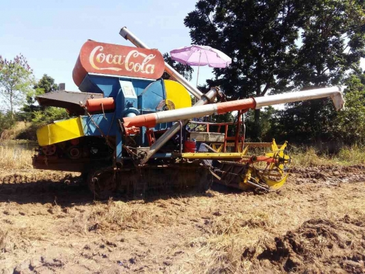 ศักพัฒนา รถเกี่ยวข้าวอุ้ม 5ตัน เครื่องอีชุ195 พร้อมหาเงินจร้า