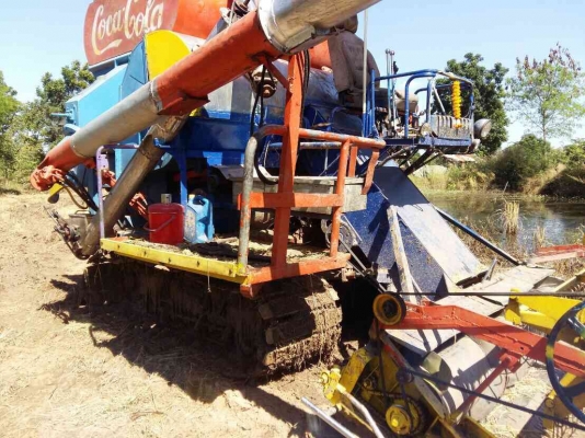 ศักพัฒนา รถเกี่ยวข้าวอุ้ม 5ตัน เครื่องอีชุ195 พร้อมหาเงินจร้า ศักพัฒนา รถเกี่ยวข้าวอุ้ม 5ตัน เครื่องอีชุ195 พร้อมหาเงินจร้า