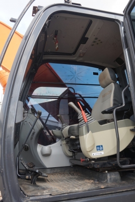 HITACHI ZX200-5G yr.2013 HITACHI ZX200-5G yr.2013