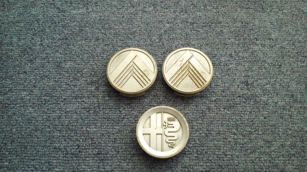 เศษฝาปิดดุมล้อ CITROEN และ Alfa Romeo