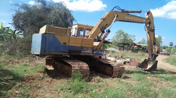 ขาย โคมัสสุ pc200 รุ่น2 ขาย โคมัสสุ pc200 รุ่น2