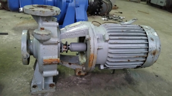 ปั๊มน้ำแรงดัน 5 hp 2900 rpm