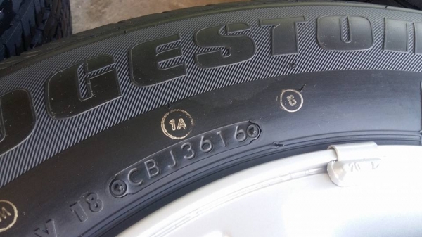 ขายล้อแม็กป้ายแดง dmax 15"  สนใจติดต่อ ก.เจริญการยางครับ 081-3747940