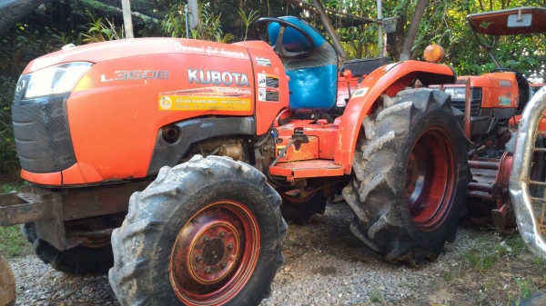 ขายรถไถ KUBOTA  L3608 พร้อมโรตาลี่ ราคา 230,000 สนใจโทรสอบถามได้ครับ DC Tractor Rayong 0818618678,0899347475 https://www.facebook.com/DC-Tractor-Rayong-307154532717928/ id line=081-8618678 id line=089-9347475
