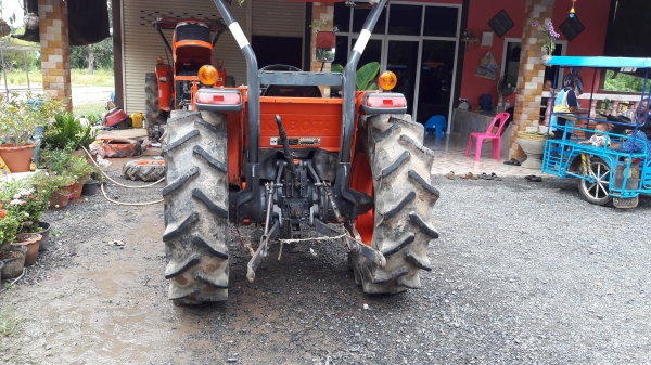 ขายรถไถL4708ใบมีดผาล6พร้อมใช้ครับมีให้เลือก2คันครับ