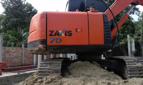 รถแบคโฮ HITACHl ZAXlS 70. , ​( รถทำงาน 1,4xx ชม. ) สนใจติดต่อ 081 - 6079515