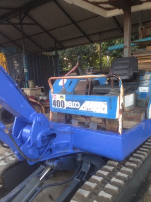 รถแม็คโคร KOBELCO SK027