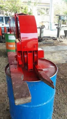 เครนยูนิค 3.7 ตัน 3ปอก รุ่นตะขอพับท้องวี เครนยูนิค 3.7 ตัน 3ปอก รุ่นตะขอพับท้องวี