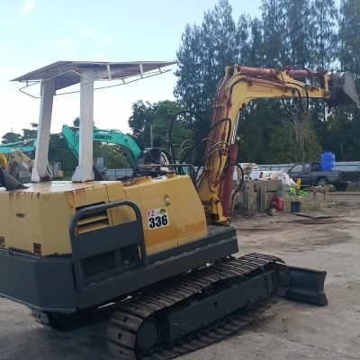 รถแม็คโคร YANMAR YB301 รถแม็คโคร YANMAR YB301