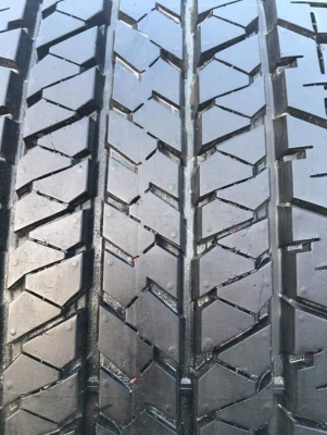 อีชูสุดีแม็กบลูเพาเวอร์ ขอบ18 เอ็กชีรี่สีรมดำพร้อมยางป้ายแดง อีชูสุดีแม็กบลูเพาเวอร์ ขอบ18 เอ็กชีรี่สีรมดำพร้อมยางป้ายแดง