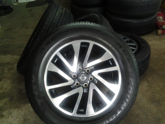 ล้อแม็ก NAVARA ขอบ18 พร้อมยาง