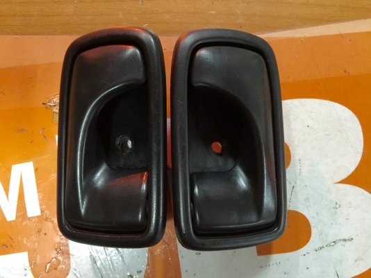 ขายมือเปิดประตูด้านในรถ DAIHATSU MIRA L80 ของแท้เลย ขายมือเปิดประตูด้านในรถ DAIHATSU MIRA L80 ของแท้เลย