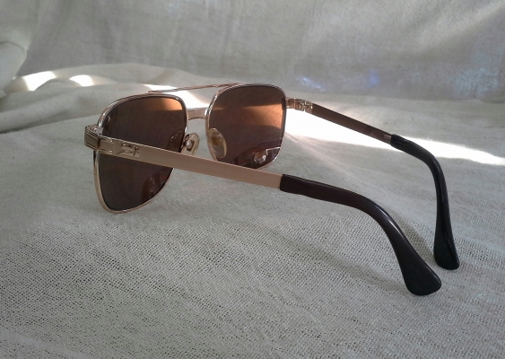 แว่นตาอเมริกัน 'รุ่นใหญ่' ยุค '80s Vintage RONSON handmade in USA บิ๊กไซซ์! แว่นตาอเมริกัน 'รุ่นใหญ่' ยุค '80s Vintage RONSON handmade in USA บิ๊กไซซ์!
