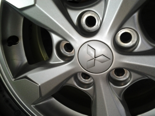 ล้อมิตซู ไทรทรันขอบ15 พร้อมยางใหม่ๆ