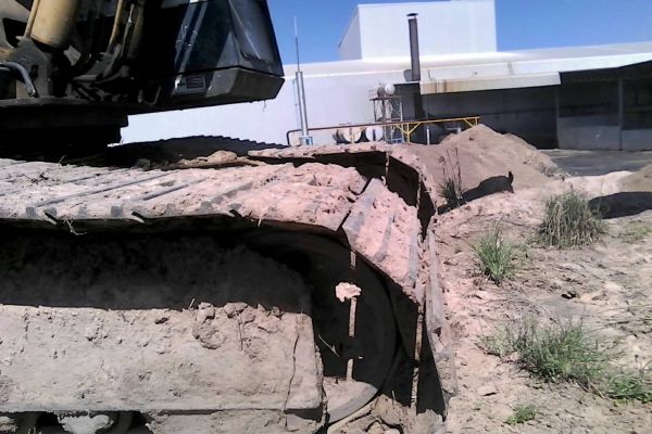 ขายKomatsu Pc200-5สภาพสวยพร้อมใช้ติดต่อคุณอ๊อฟ พิจิตร 086-737-9991