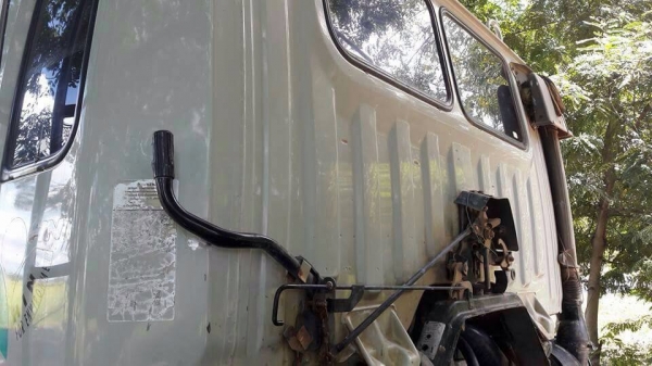 ขายรถสิบล้อดัมพ์ Hino 3M เครื่องเดิม 240 แรง 2 เพลา ปี 40 กระบะดัมพ์เหล็ก ทะเบียนพร้อม ขายรถสิบล้อดัมพ์ Hino 3M เครื่องเดิม 240 แรง 2 เพลา ปี 40 กระบะดัมพ์เหล็ก ทะเบียนพร้อม