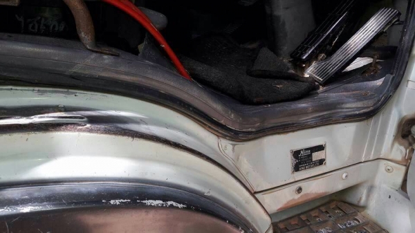 ขายรถสิบล้อดัมพ์ Hino 3M เครื่องเดิม 240 แรง 2 เพลา ปี 40 กระบะดัมพ์เหล็ก ทะเบียนพร้อม ขายรถสิบล้อดัมพ์ Hino 3M เครื่องเดิม 240 แรง 2 เพลา ปี 40 กระบะดัมพ์เหล็ก ทะเบียนพร้อม