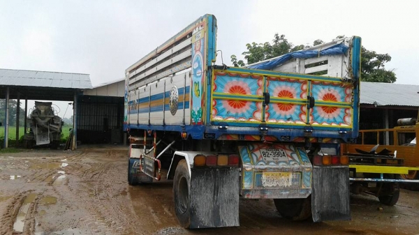 ขายรถพ่วงเดก้า270 ปี49 ยูโรทู แม็กโหลด รถสวยสภาพดี พร้อมใช้งาน เอกสารพร้อมโอน ราคา1,750,000 สนใจโทร 090-8588220คุณนะ 093-3258446คุณบิว หรือเข้าดูสินค้าอื่นๆได้ที่ www.narong2truck.com หรือ www.truck.in.th/498 หรือเพจFacebook ณรงค์ ซื้อขายรถมือสอง (เว็บไซต