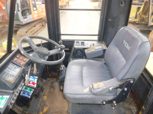 ขายรถตัก TCM 835-2