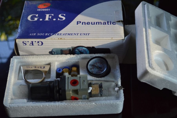 วาล์วตั้งขนาดแรงลม พร้อมที่ดักน้้ำสำหรับปั้มลม(ของใหม่)