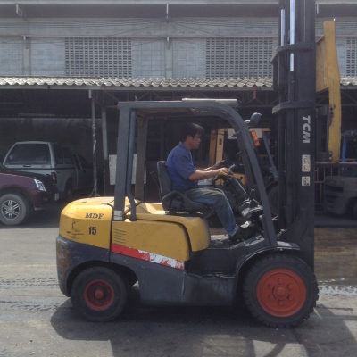+++ ขายโฟล์คลิฟท์  T.C.M. FD30  ขนาด  3  ตัน  เครื่องยนต์ดีเซล  เสา  4  เมตร  เกียร์ออโตเมติค  งา 1,070  มม.  ยางลมครับ