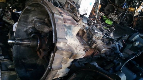 ZF 270 เกียร์สวยพร้อมใช้ราคาย่อมเยา รับประกันความพอใจ