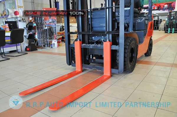 ขายรถโฟล์คลิฟท์มือสอง TOYOTA รุ่น 8FG15-32103 นำเข้าจากประเทศญี่ปุ่น 100\% ไม่เคยใช้งานในไทย