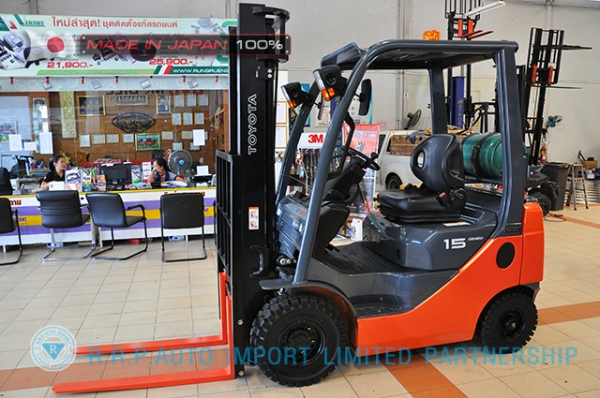 ขายรถโฟล์คลิฟท์มือสอง TOYOTA รุ่น 8FG15-32103 นำเข้าจากประเทศญี่ปุ่น 100\% ไม่เคยใช้งานในไทย